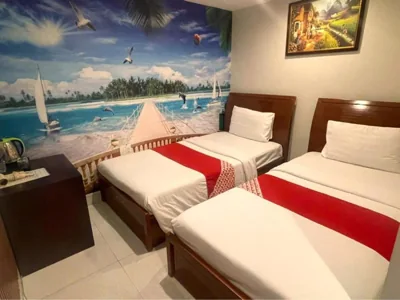 Twin Room with Bathroom — Nu Hotel - 18 Bui Vien Walkstreet